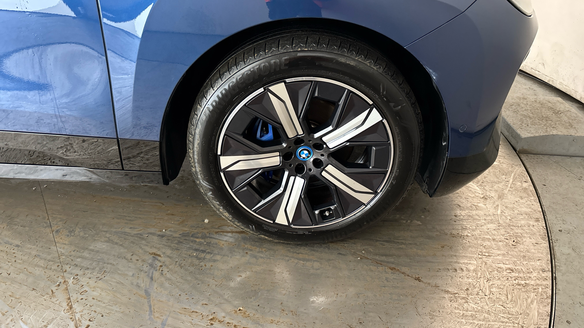 4020848 240kW xDrive40 M Sport 76.6kWh 5dr Auto