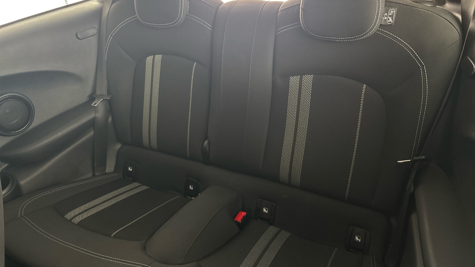 4027461 135kW Cooper S Level 1 33kWh 3dr Auto