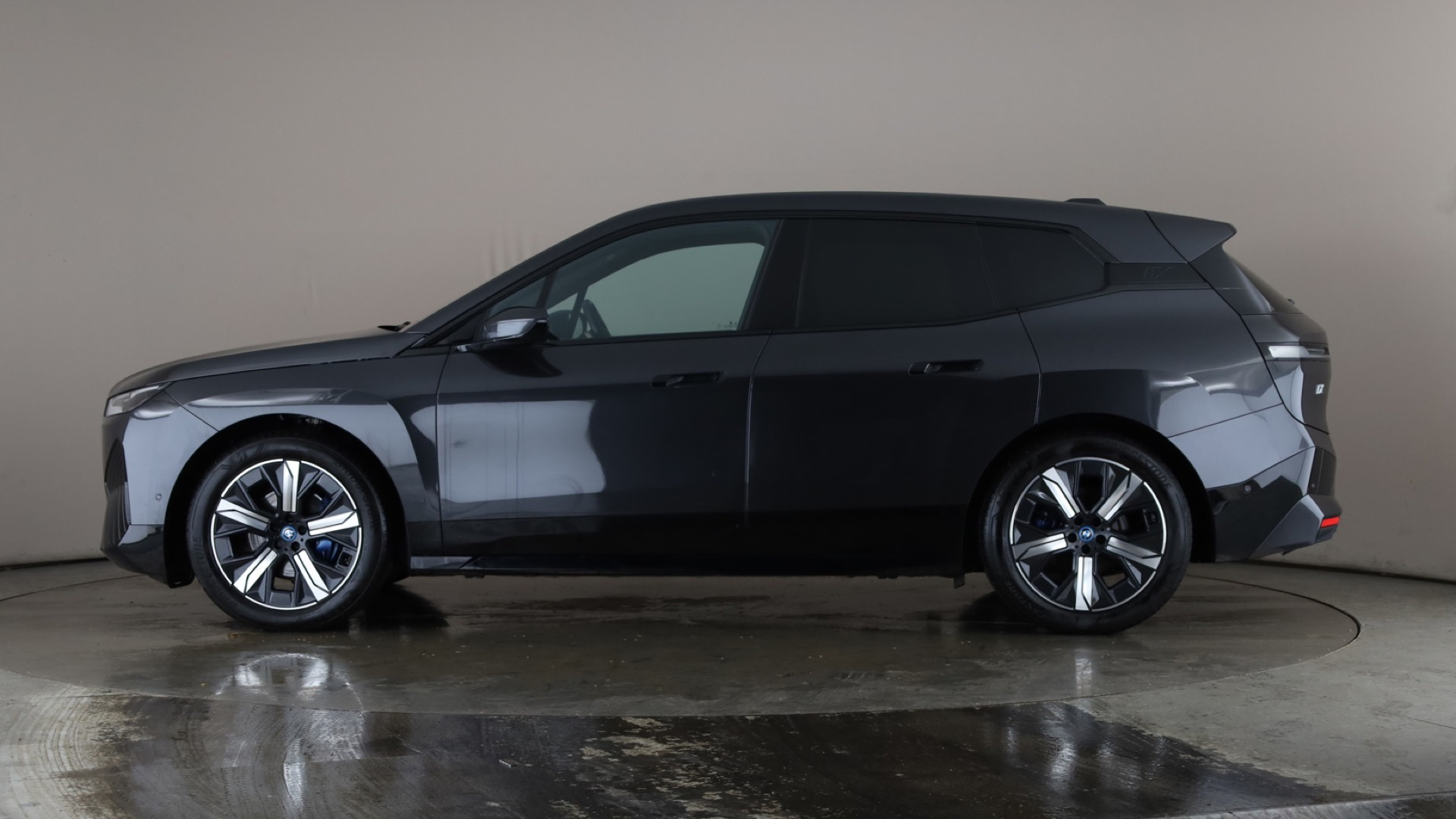 4028226 240kW xDrive40 M Sport 76.6kWh 5dr Auto