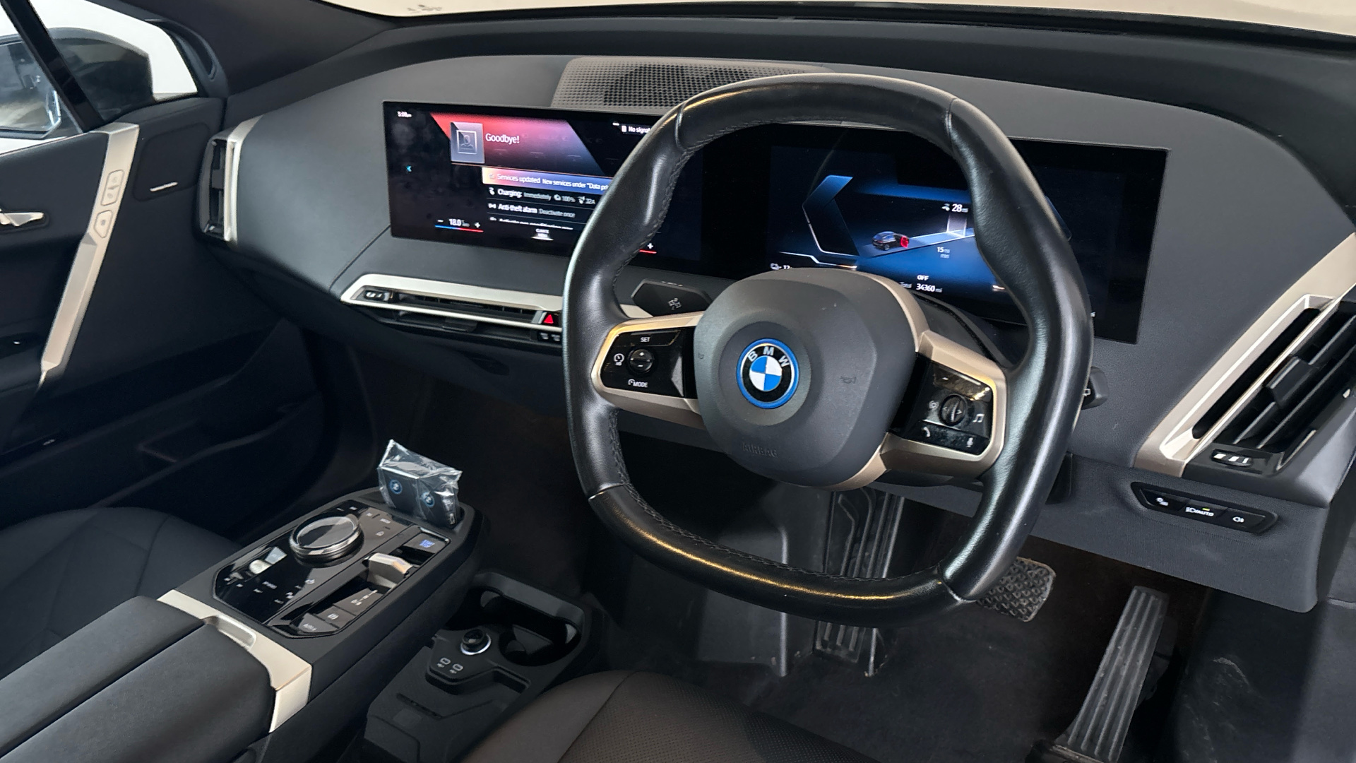 4028226 240kW xDrive40 M Sport 76.6kWh 5dr Auto