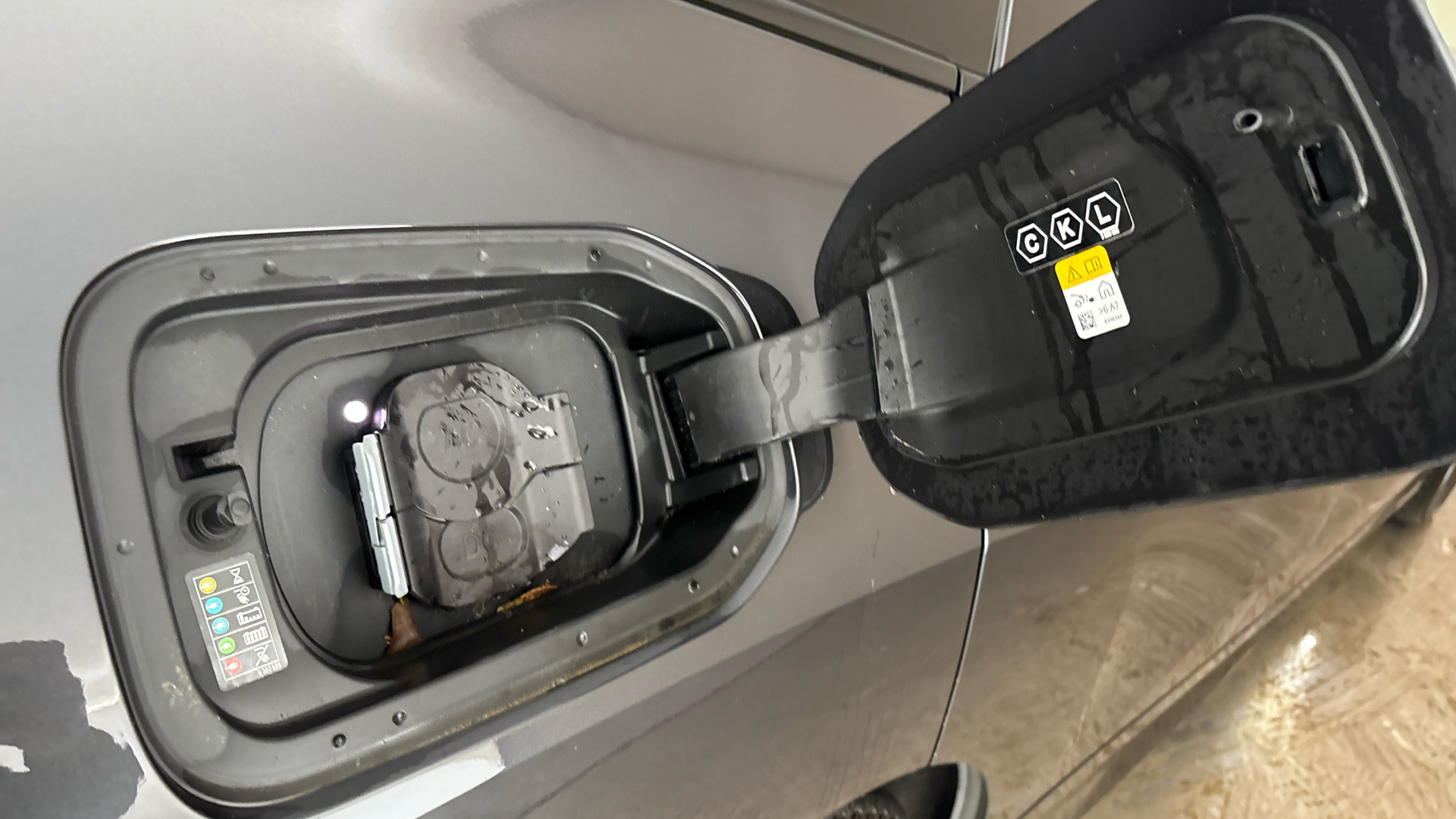 4028226 240kW xDrive40 M Sport 76.6kWh 5dr Auto