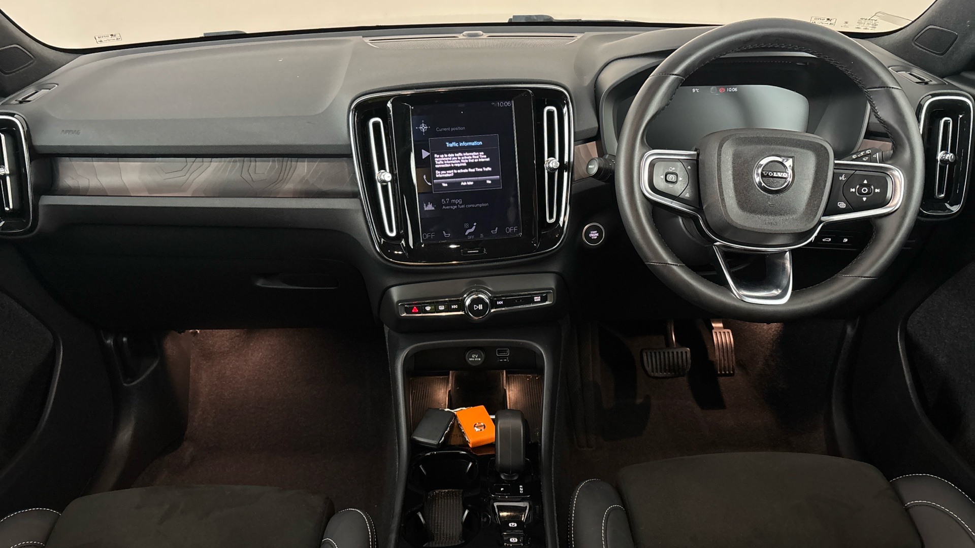 4020810 1.5 T4 Recharge PHEV Plus Dark 5dr Auto