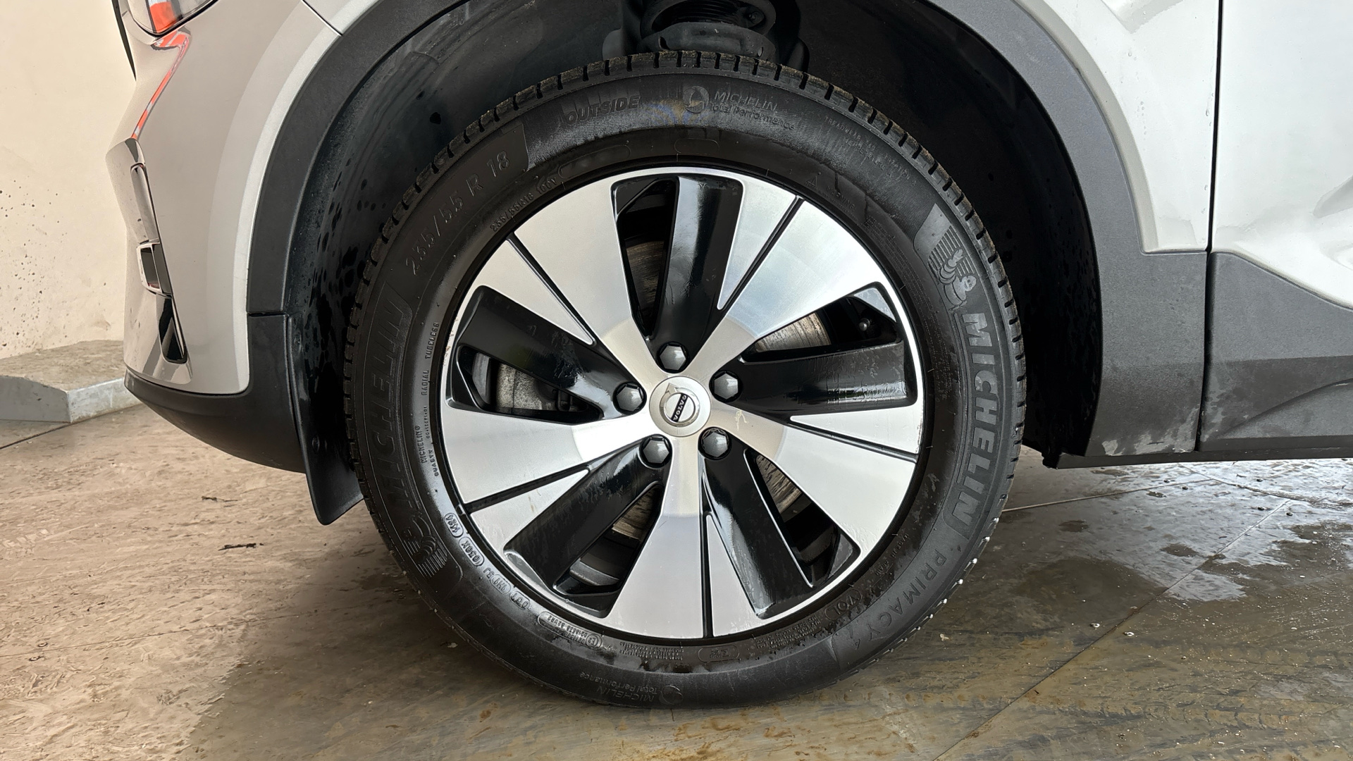 4020810 1.5 T4 Recharge PHEV Plus Dark 5dr Auto