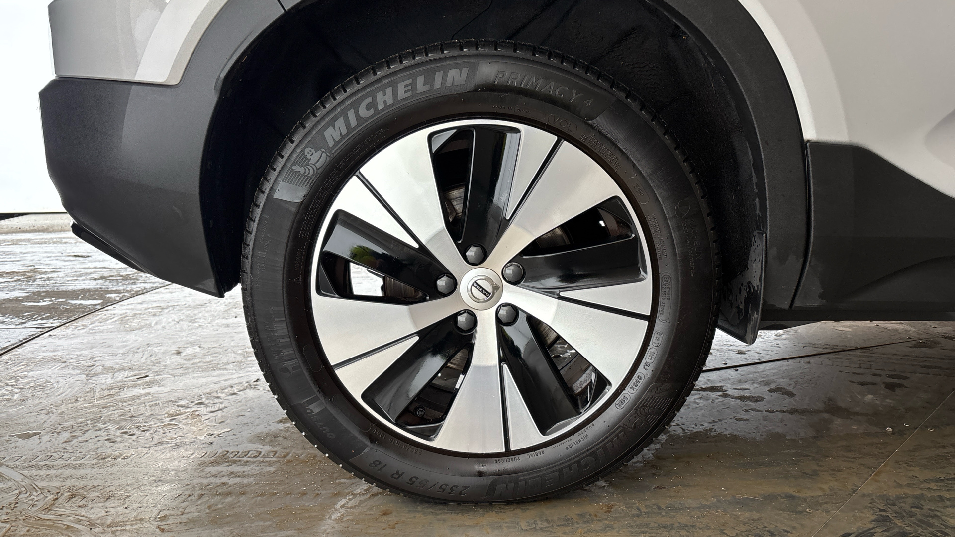 4020810 1.5 T4 Recharge PHEV Plus Dark 5dr Auto