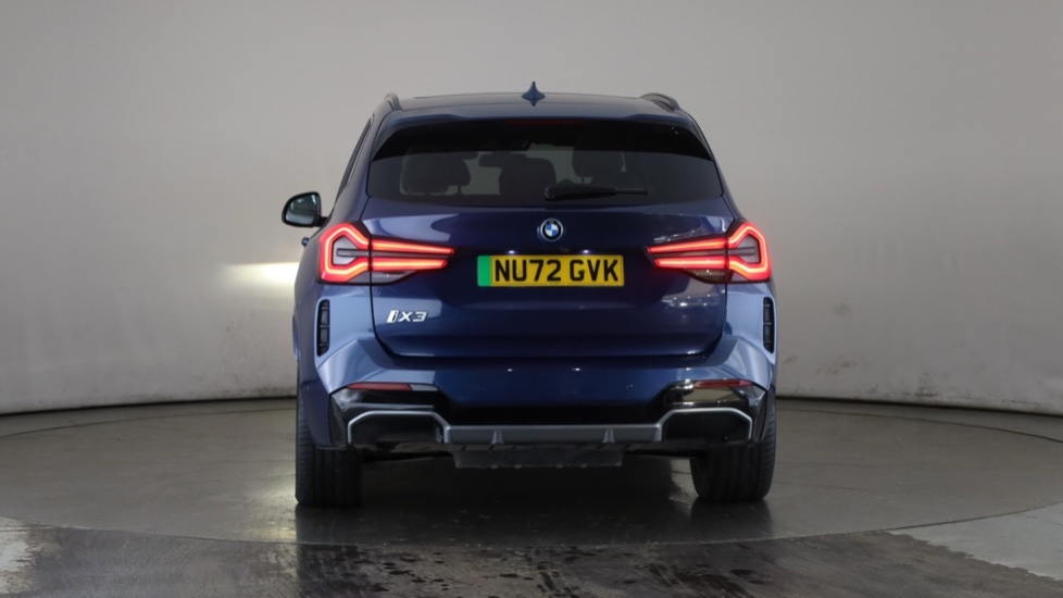 BMW iX3 Image 4