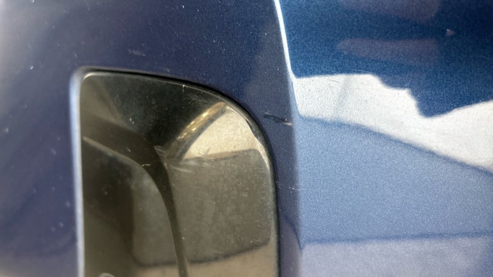 BMW iX3 Scratches and chips