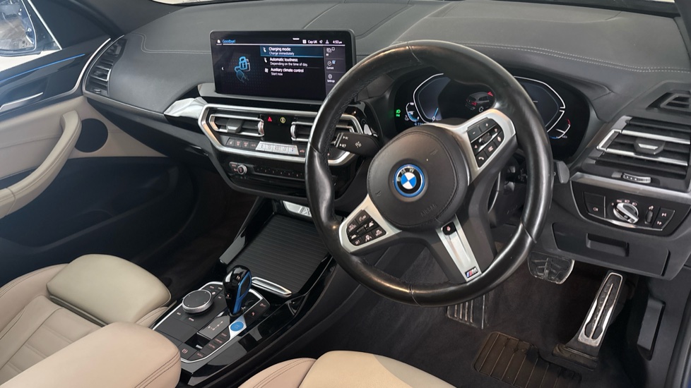 BMW iX3 Image 9