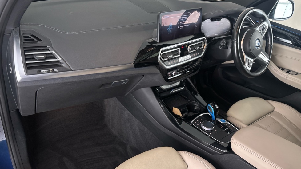 BMW iX3 Image 10