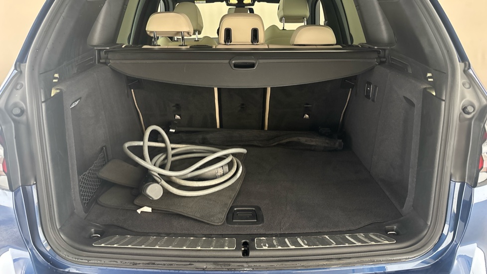 BMW iX3 Image 15