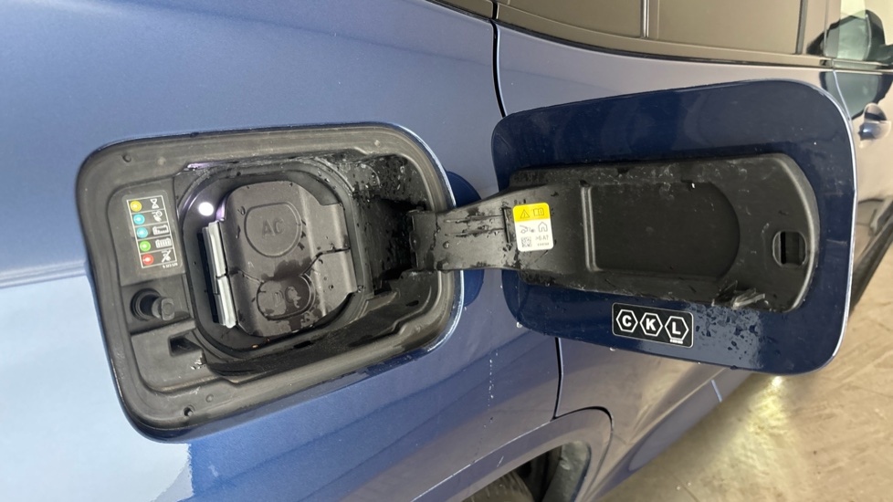BMW iX3 Image 21