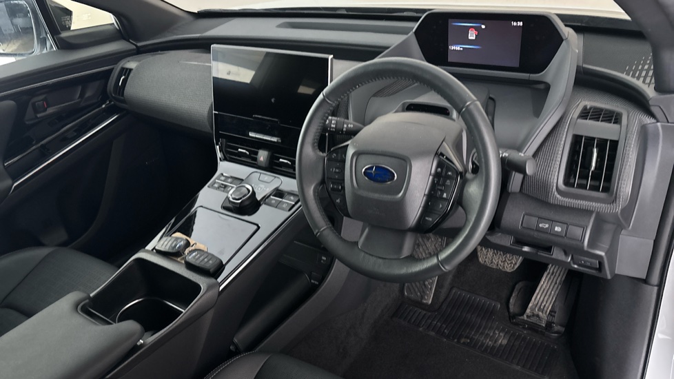 SUBARU SOLTERRA Image 9