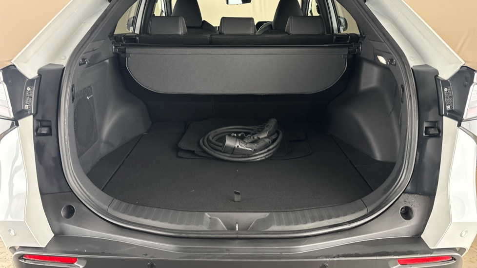 SUBARU SOLTERRA Image 15