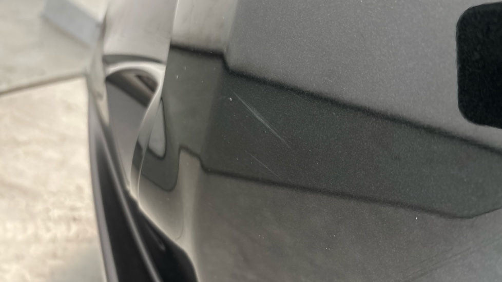 LEXUS UX Scratches and chips