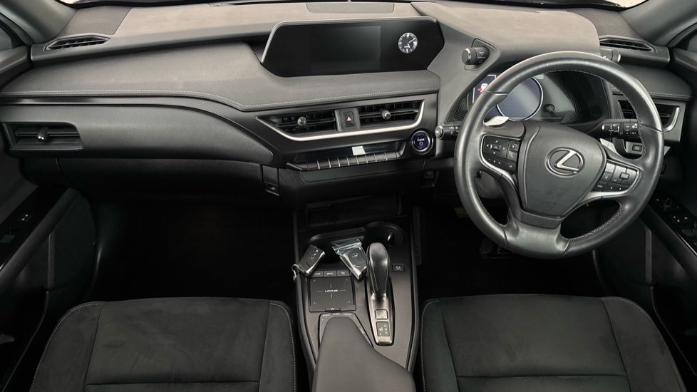 LEXUS UX Image 11