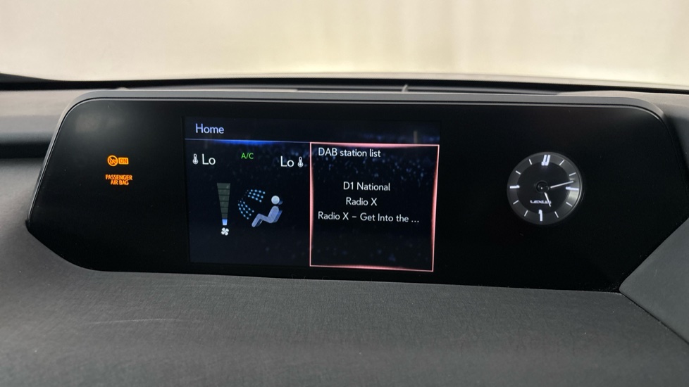 LEXUS UX Image 12