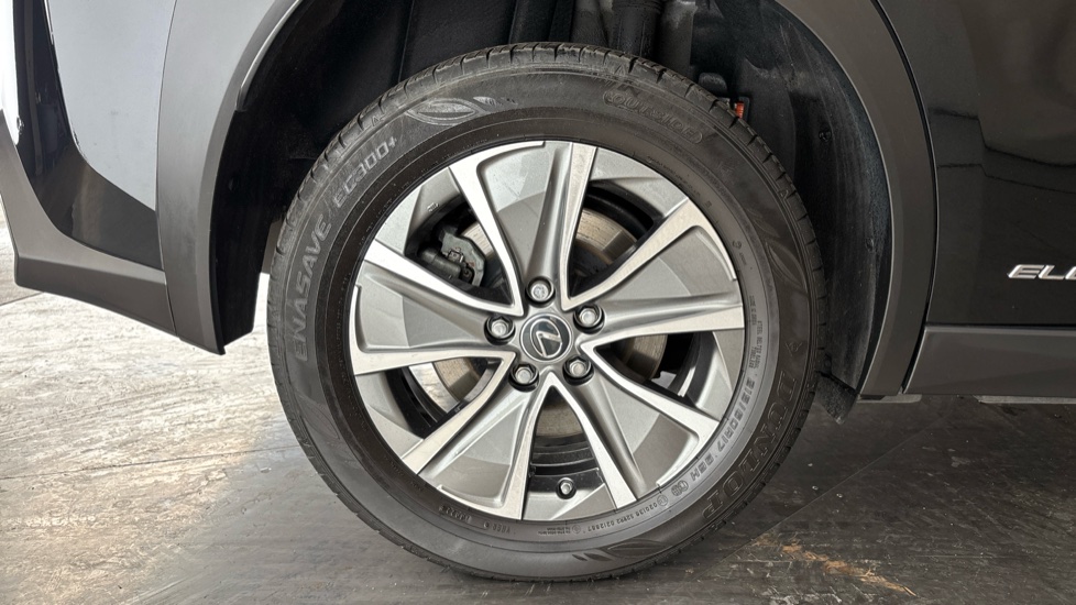 LEXUS UX Image 19
