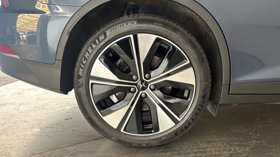 POLESTAR 2 Image 19