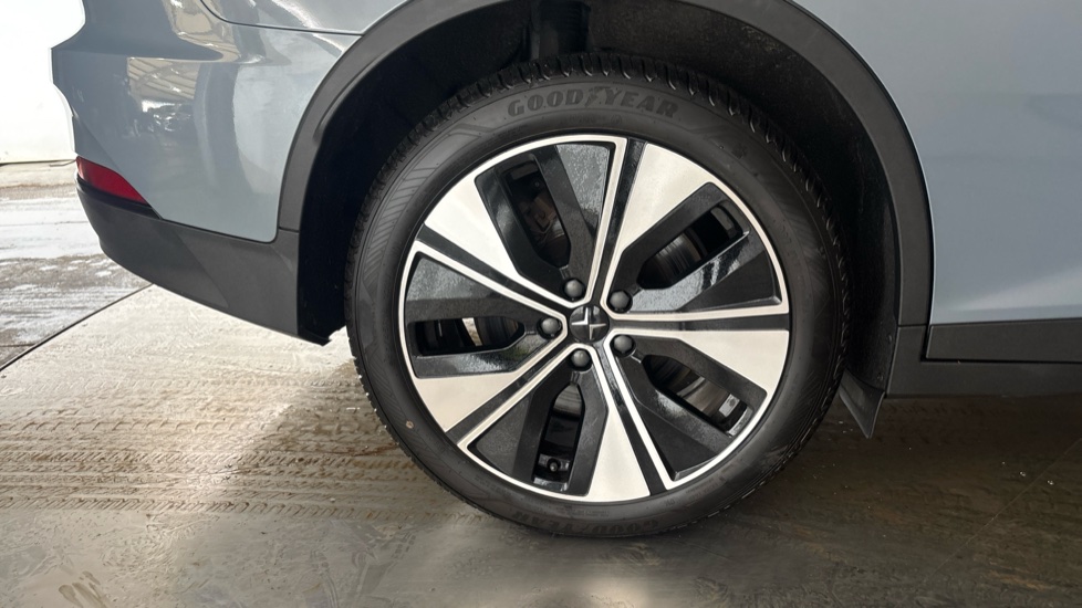 POLESTAR 2 Image 19