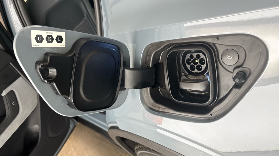 POLESTAR 2 Image 21