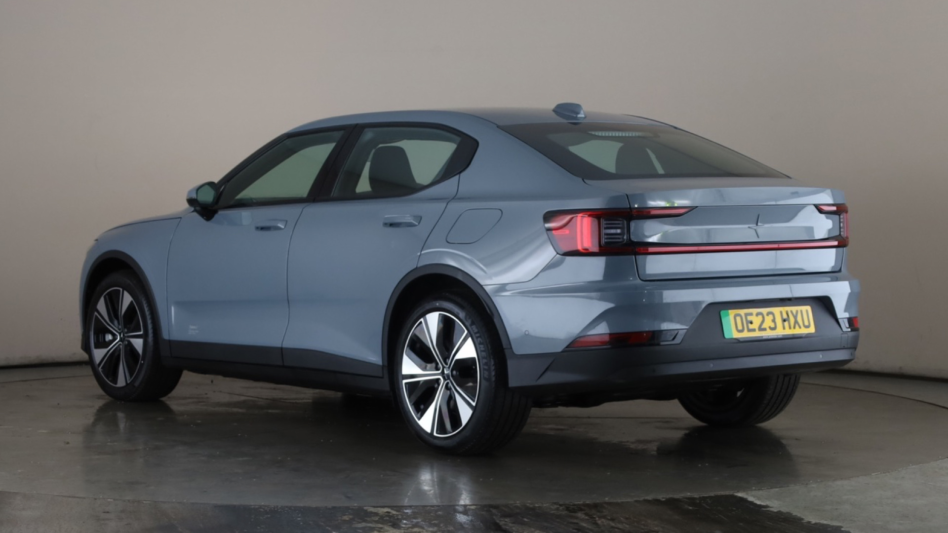 4020854 170kW 69kWh Standard Range SM [Pilot] 5dr Auto