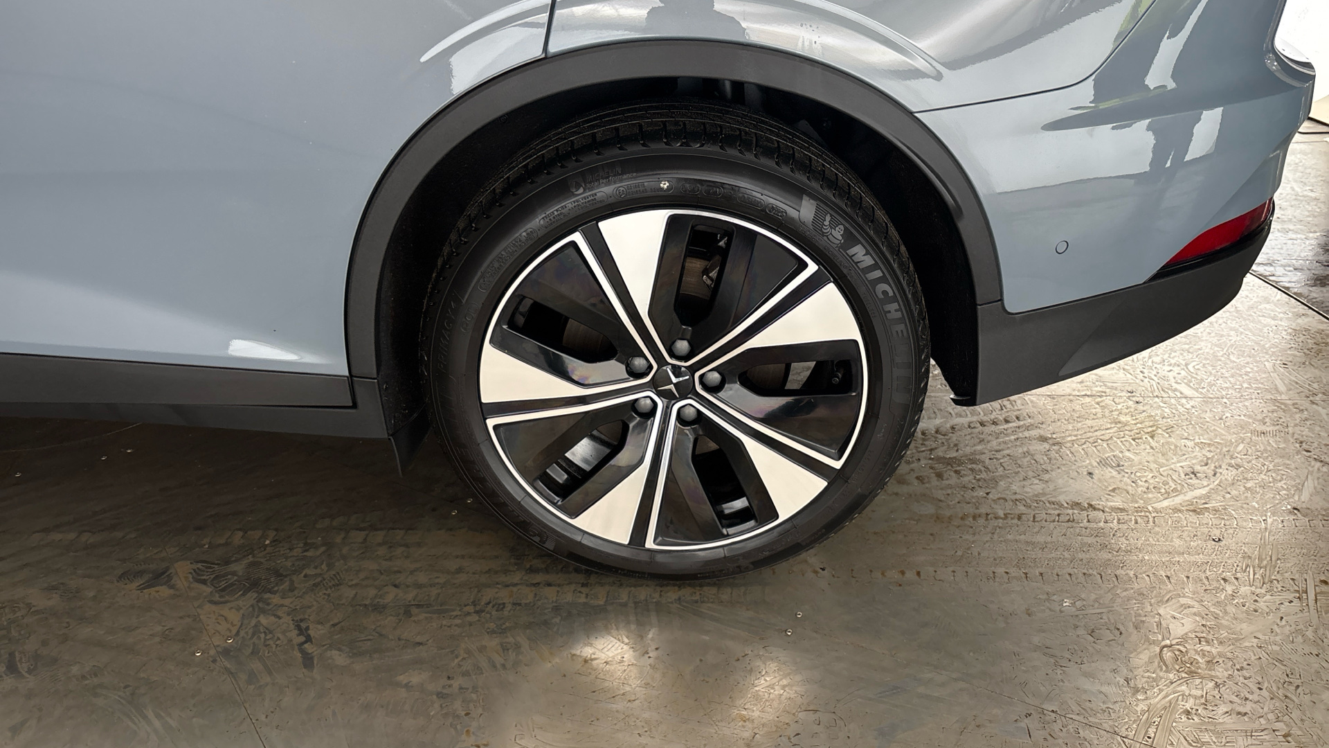 4020854 170kW 69kWh Standard Range SM [Pilot] 5dr Auto