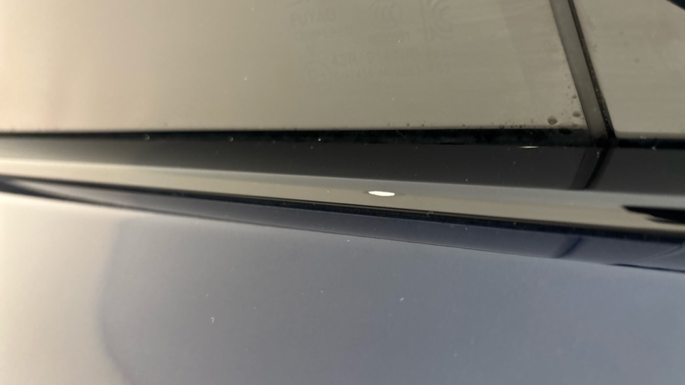 JAGUAR I-PACE scratch