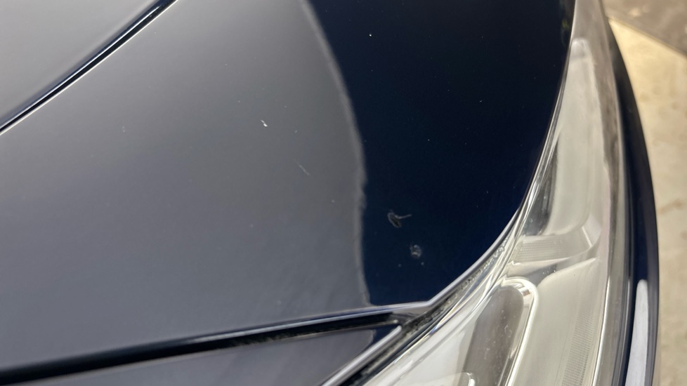 JAGUAR I-PACE chips and dent