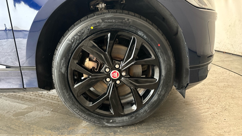 JAGUAR I-PACE Image 20