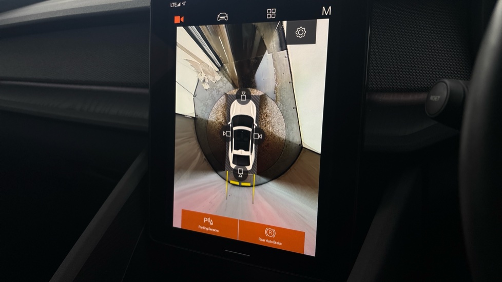 POLESTAR 2 reverse camera