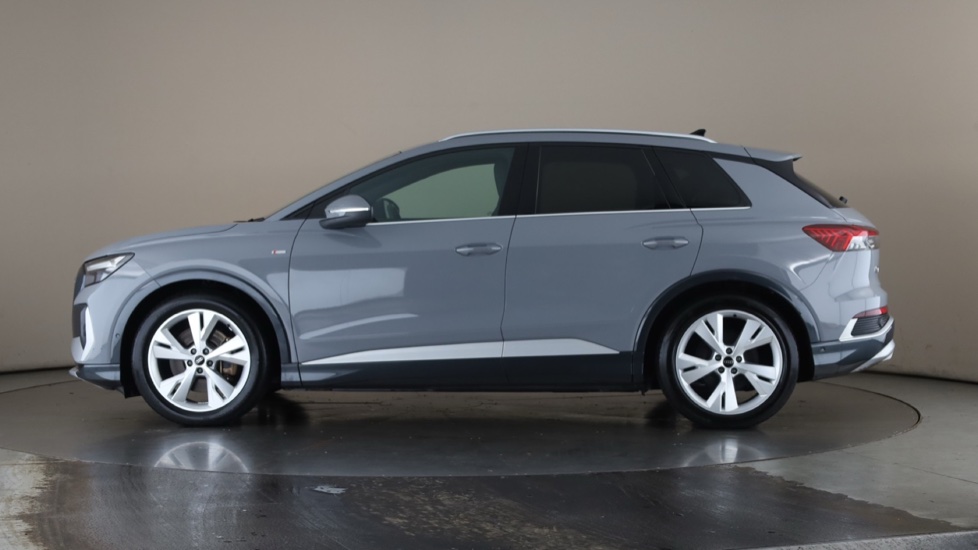 AUDI Q4 Image 2