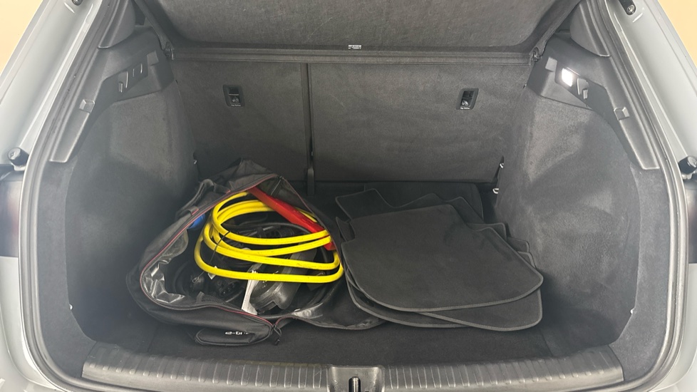 AUDI Q4 Image 15