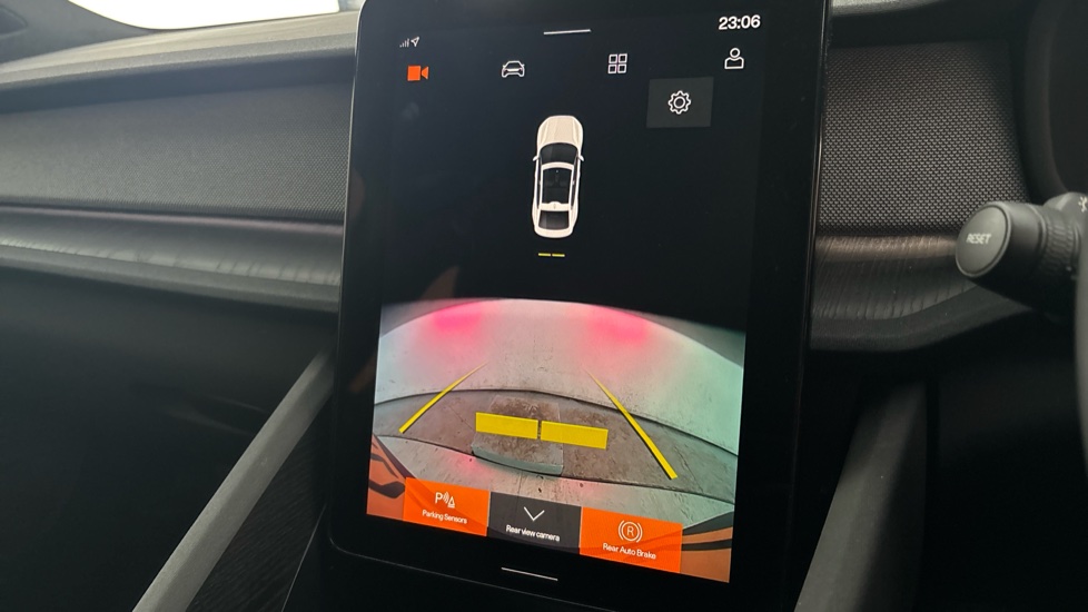 POLESTAR 2 reverse camera