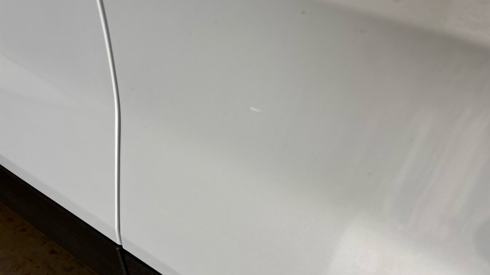 POLESTAR 2 scratches