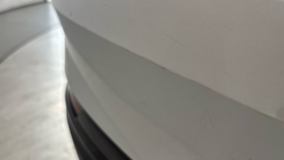 POLESTAR 2 scratches