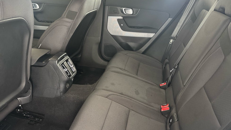 POLESTAR 2 Image 14