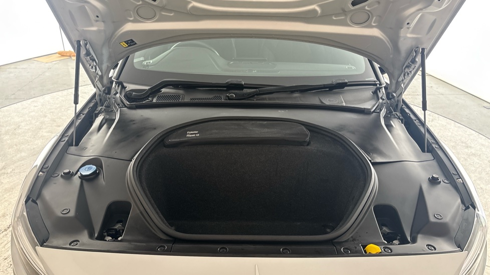 POLESTAR 2 Image 16