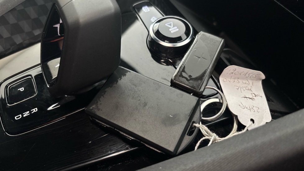 POLESTAR 2 2 keys