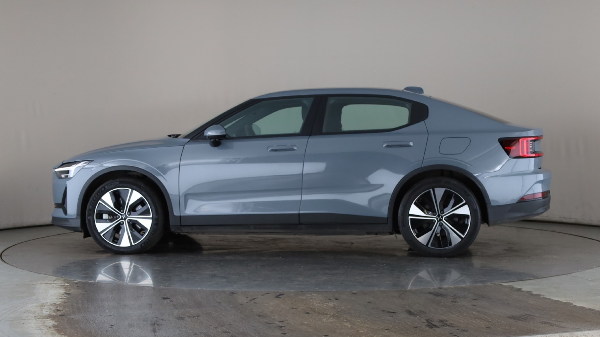 170kW 69kWh Standard Range SM [Plus] 5dr Auto