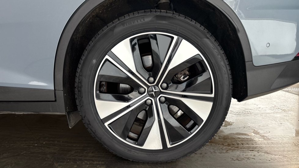 POLESTAR 2 Image 18