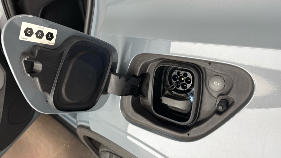 POLESTAR 2 Image 21