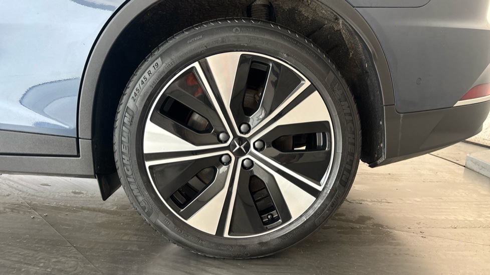 POLESTAR 2 Image 18