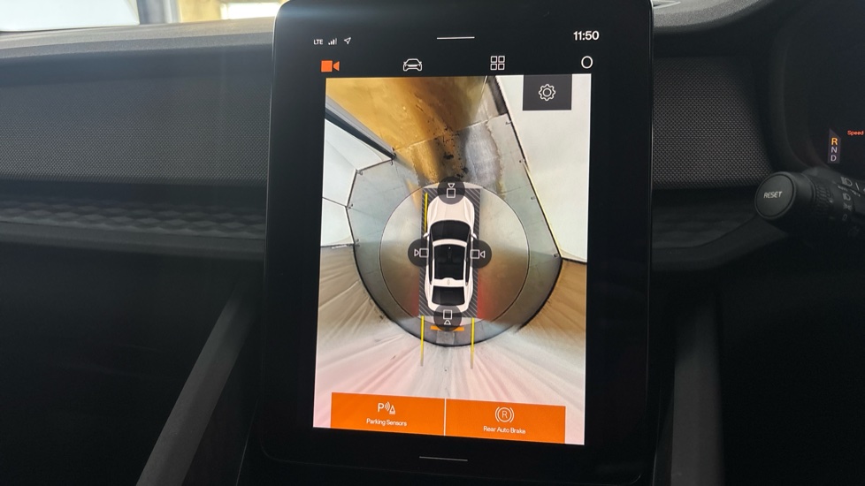 POLESTAR 2 Reverse camera
