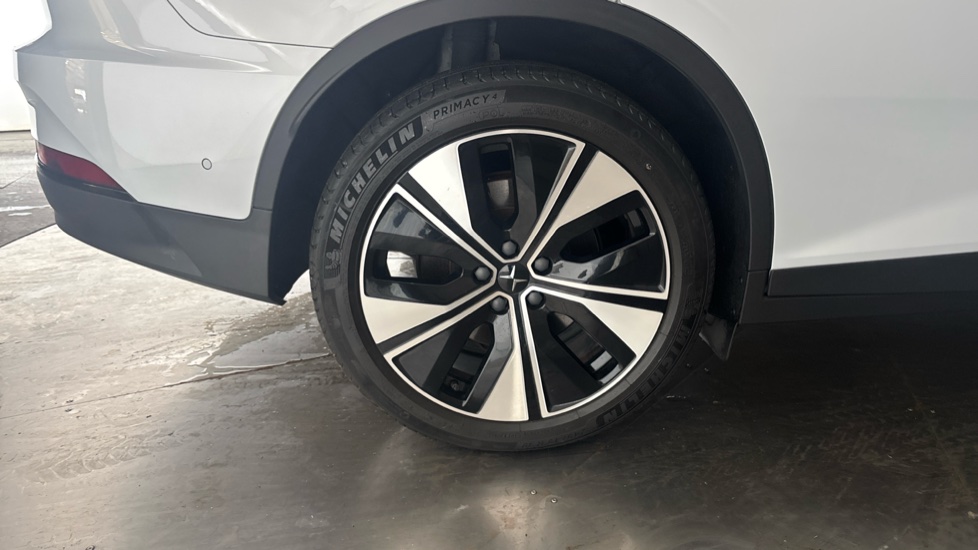 POLESTAR 2 Image 19