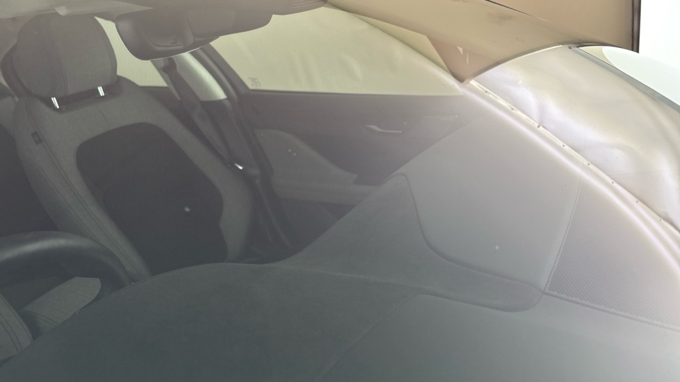 JAGUAR I-PACE Multiple chips