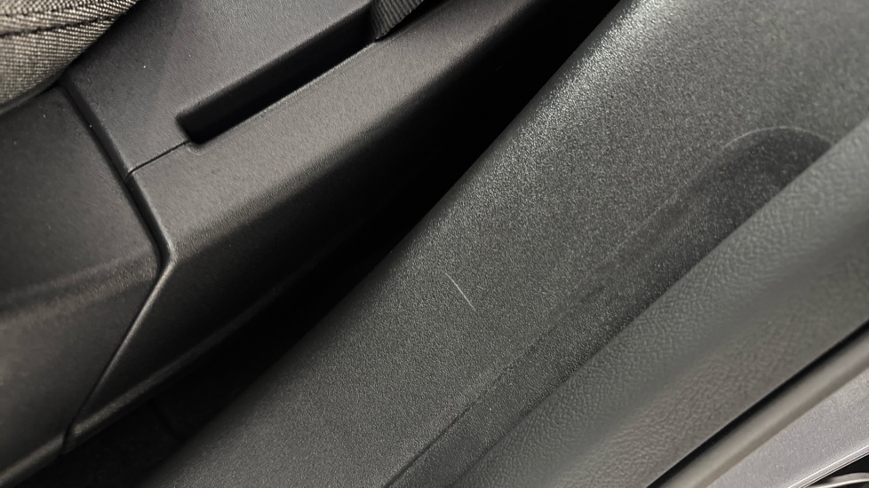 JAGUAR I-PACE Scratches