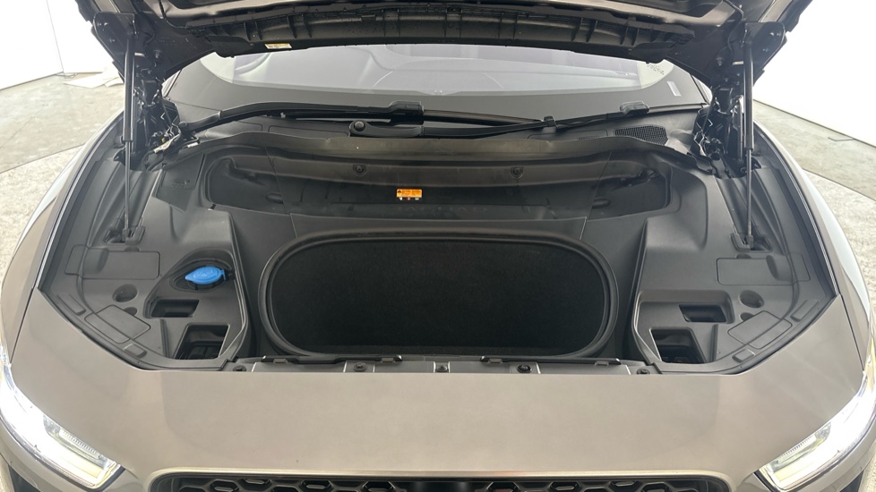 JAGUAR I-PACE Image 16