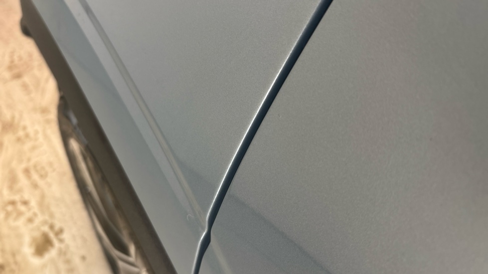 POLESTAR 2 chips and scratches