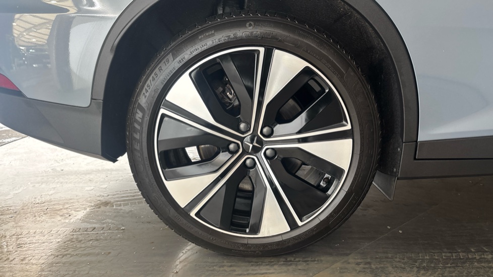 POLESTAR 2 Image 19