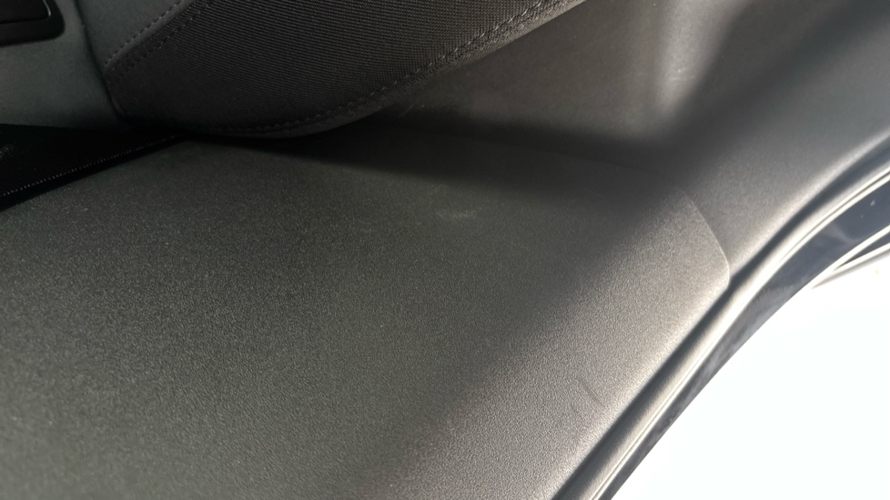 POLESTAR 2 Scuff