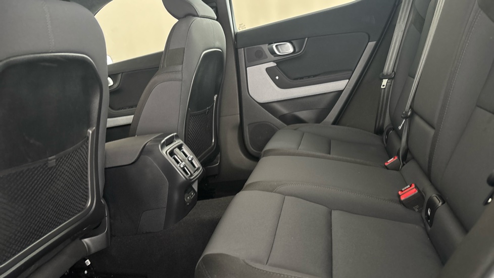 POLESTAR 2 Image 14